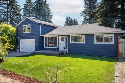 5312 SE Meldrum Ave, Milwaukie, OR 97267 - Photo 1