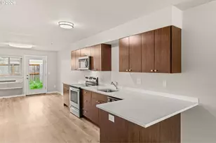 8300 SE Flavel St, Portland, OR 97266 - Photo 10