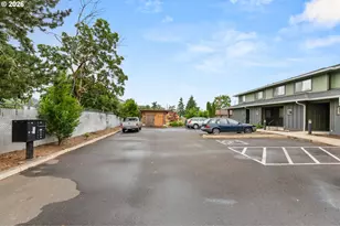 8300 SE Flavel St, Portland, OR 97266 - Photo 32