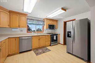 4264 Sussex St, West Linn, OR 97068 - Photo 14