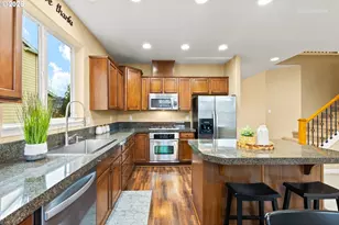 845 SE 48th St, Troutdale, OR 97060 - Photo 8