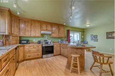 554 W High St, Athena, OR 97813 - Photo 10