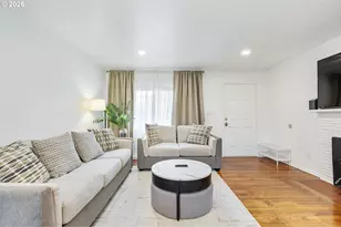 444 SE 153rd Ave, Portland, OR 97233 - Photo 8