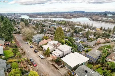 7528 S Kelly Ave, Portland, OR 97219 - Photo 4