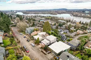 7528 S Kelly Ave, Portland, OR 97219 - Photo 4