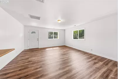 190 NE Lombardy Dr, Roseburg, OR 97470 - Photo 26