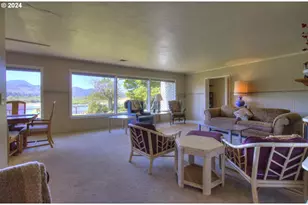 95622 N Bank Rogue River Rd, Gold Beach, OR 97444 - Photo 4