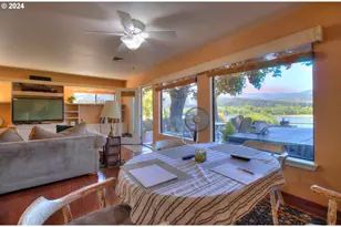 95622 N Bank Rogue River Rd, Gold Beach, OR 97444 - Photo 18