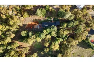 225 Fox Ln, Roseburg, OR 97471 - Photo 22