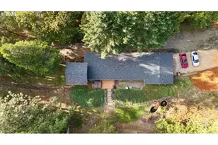 225 Fox Ln, Roseburg, OR 97471 - Photo 20