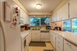 5866 SE Lloyd St, Milwaukie, OR 97222 - Photo 20