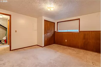 5866 SE Lloyd St, Milwaukie, OR 97222 - Photo 42
