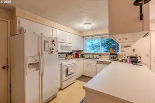 5866 SE Lloyd St, Milwaukie, OR 97222 - Photo 18