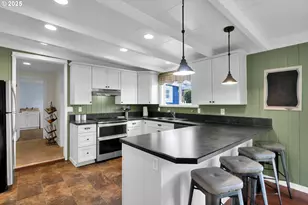 679 Kingwood St, Florence, OR 97439 - Photo 10