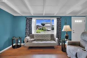 679 Kingwood St, Florence, OR 97439 - Photo 8