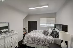 717 12th Ave, Seaside, OR 97138 - Photo 10