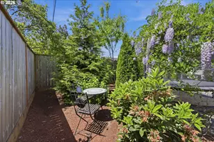 562 Warrington Ave, Eugene, OR 97404 - Photo 40