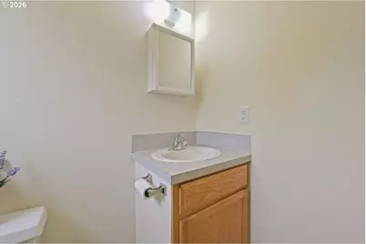 5727 N Haight Ave, Portland, OR 97217 - Photo 16