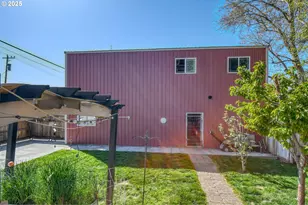 454 E Main St, Athena, OR 97813 - Photo 32