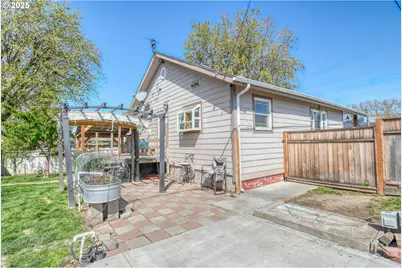 454 E Main St, Athena, OR 97813 - Photo 30