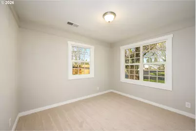 3069 W Sherwood Ave, Roseburg, OR 97471 - Photo 18