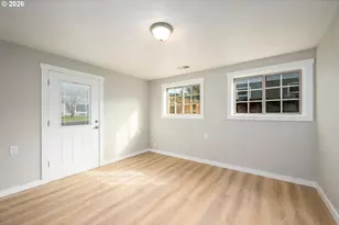 3069 W Sherwood Ave, Roseburg, OR 97471 - Photo 22