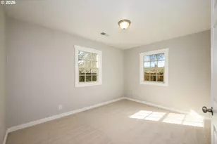 3069 W Sherwood Ave, Roseburg, OR 97471 - Photo 20