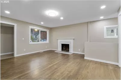 4565 NE 86th Ave, Portland, OR 97220 - Photo 10