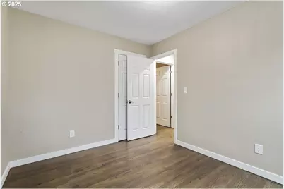 4565 NE 86th Ave, Portland, OR 97220 - Photo 22