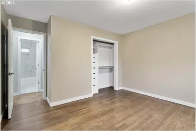 4565 NE 86th Ave, Portland, OR 97220 - Photo 24