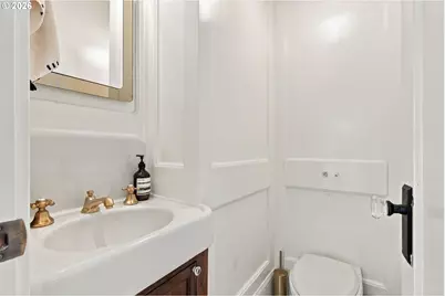 5034 SE Martins St, Portland, OR 97206 - Photo 22