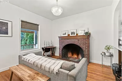5034 SE Martins St, Portland, OR 97206 - Photo 8