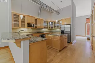2006 SE Morrison St, Portland, OR 97214 - Photo 6