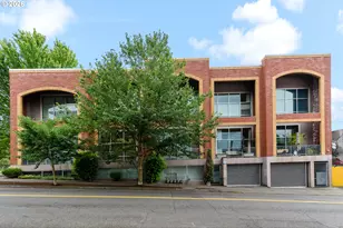 2006 SE Morrison St, Portland, OR 97214 - Photo 1