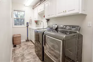 3152 Wolf Meadows Ln, Eugene, OR 97408 - Photo 18