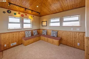 1587 NW 39th St, Lincoln City, OR 97367 - Photo 32