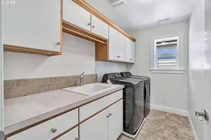 1018 34th Pl, Forest Grove, OR 97116 - Photo 30