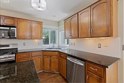 215 NW 150th Way NW, Vancouver, WA 98685 - Photo 12