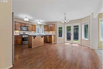 215 NW 150th Way NW, Vancouver, WA 98685 - Photo 8