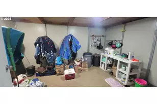 5750 SW River Rd, Hillsboro, OR 97123 - Photo 46