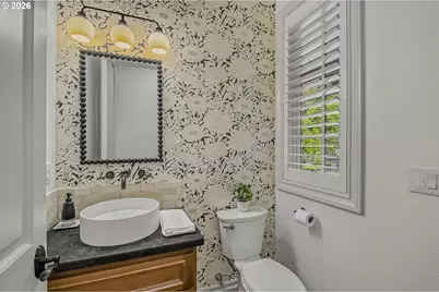 958 S Vacuna St, Portland, OR 97219 - Photo 12