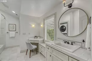 958 S Vacuna St, Portland, OR 97219 - Photo 24