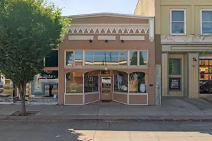 1108 Adams Ave, La Grande, OR 97850 - Photo 1