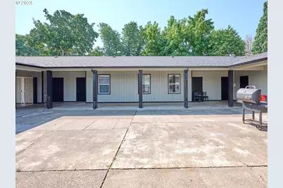 1480 NE Laurel Ave, Woodburn, OR 97071 - Photo 1