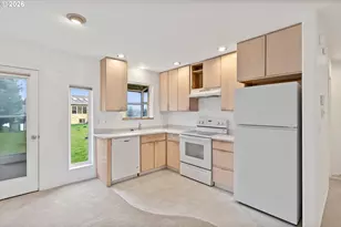 1945 NE 7th Dr, Lincoln City, OR 97367 - Photo 8