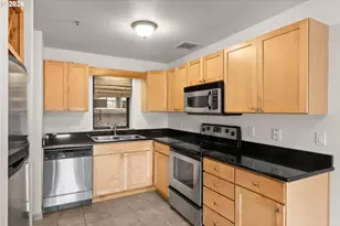 810 NW Naito Pkwy, Portland, OR 97209 - Photo 2