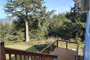 220 Flake St, Port Orford, OR 97465 - Photo 6