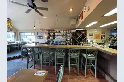 1277 Bay St, Florence, OR 97439 - Photo 12