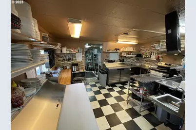 1277 Bay St, Florence, OR 97439 - Photo 20