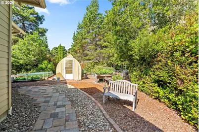 88130 Windleaf Way, Florence, OR 97439 - Photo 40